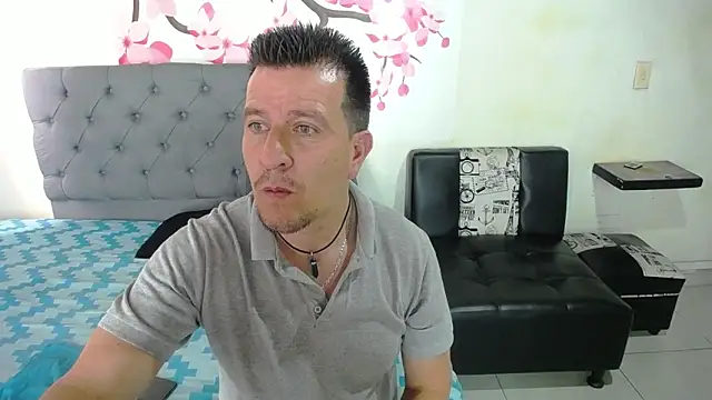 Snapshot of amaya_627 chatting on 01-16-25, 02:41 amaya 627 online show from 01-16-25, 02:41