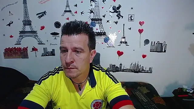 Snapshot of amaya_627 chatting on 02-13-25, 04:07 amaya 627 online show from 02-13-25, 04:07