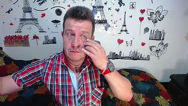 Snapshot of amaya_627 chatting on 10-10-25, 02:54 amaya 627 online show from 10-10-25, 02:54