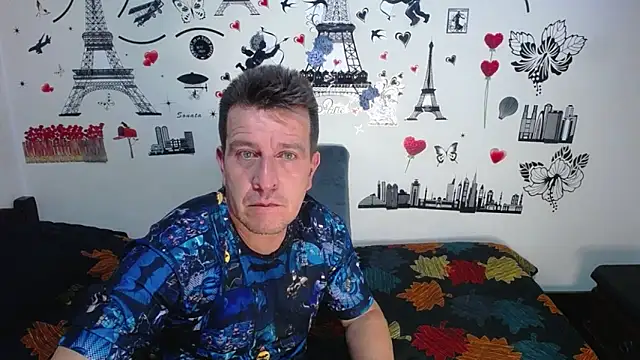 Snapshot of amaya_627 chatting on 10-14-25, 02:01 amaya 627 online show from 10-14-25, 02:01