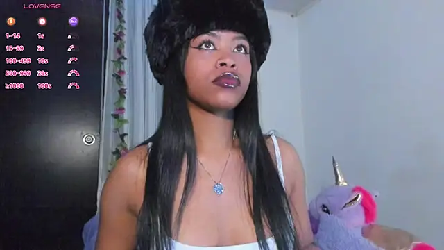 Snapshot of Mia_damm chatting on 03-15-25, 04:35 Mia damm online show from 03-15-25, 04:35