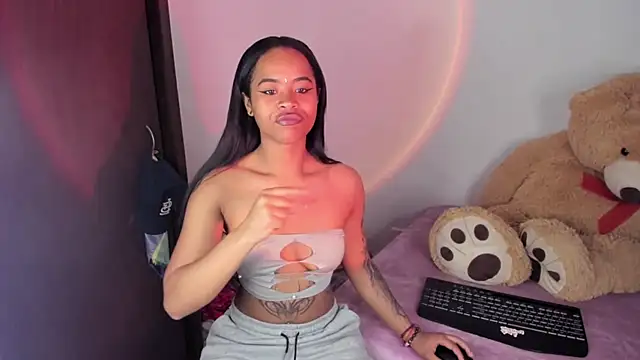 Snapshot of Mia_damm chatting on 09-12-25, 04:34 Mia damm online show from 09-12-25, 04:34