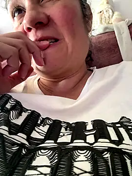 gabiTetas online show from 12-19-25, 07:54