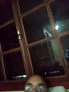 RobertoBuzios22 online show from 11-04-25, 01:54