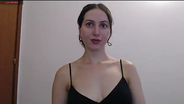  Hot Lady  online show from 08-03-26, 06:55