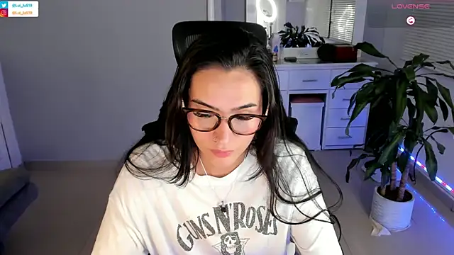 ImLui lu online show from 01-19-25, 05:05