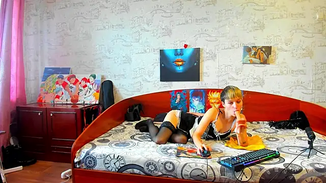 Snapshot of KagamiTayga chatting on 09-15-25, 08:25 KagamiTayga online show from 09-15-25, 08:25