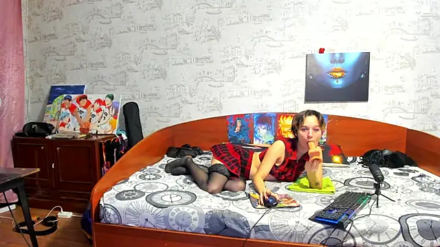 Snapshot of KagamiTayga chatting on 12-02-25, 02:39 KagamiTayga online show from 12-02-25, 02:39