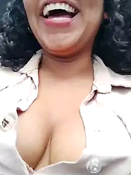 Snapshot of iriss_25 chatting on 02-10-25, 03:53 iriss 25 online show from 02-10-25, 03:53