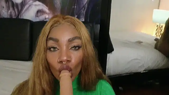 emely brandon online show from 11-28-25, 04:37