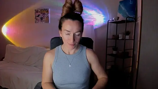 Snapshot of RebeccaMartinez chatting on 11-04-25, 12:48 RebeccaMartinez online show from 11-04-25, 12:48