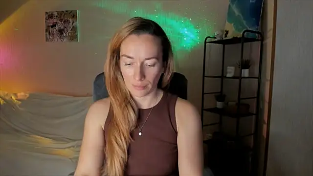 Snapshot of RebeccaMartinez chatting on 11-14-25, 07:40 RebeccaMartinez online show from 11-14-25, 07:40