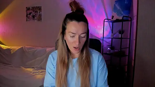 Snapshot of RebeccaMartinez chatting on 12-05-25, 06:44 RebeccaMartinez online show from 12-05-25, 06:44