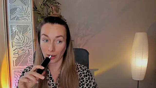 RebeccaMartinez online show from 02-10-26, 10:19