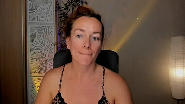 RebeccaMartinez online show from 07-06-26, 10:56