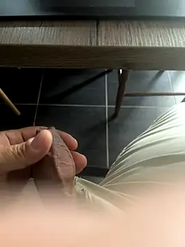 mattexhibe online show from 09-08-25, 05:01