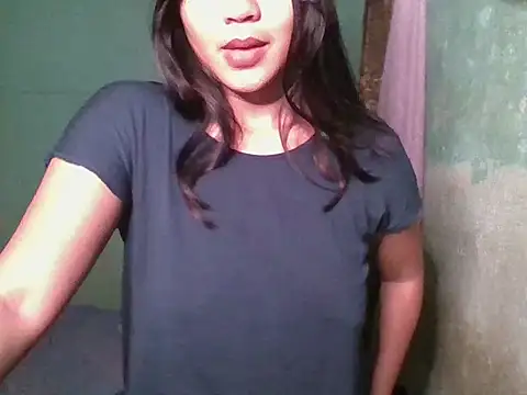 Snapshot of _smiling4u_ chatting on 12-05-25, 08:23 smiling4u online show from 12-05-25, 08:23