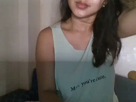Snapshot of _smiling4u_ chatting on 06-22-26, 03:09 smiling4u online show from 06-22-26, 03:09