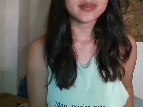 Snapshot of _smiling4u_ chatting on 07-29-26, 03:32 smiling4u online show from 07-29-26, 03:32