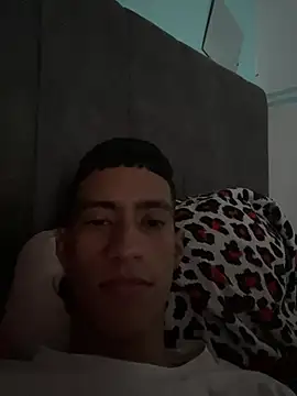 Snapshot of Angelstripboy chatting on 02-06-25, 09:06 Angelstripboy online show from 02-06-25, 09:06