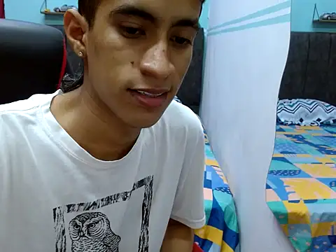 Snapshot of Angelstripboy chatting on 03-13-25, 12:48 Angelstripboy online show from 03-13-25, 12:48