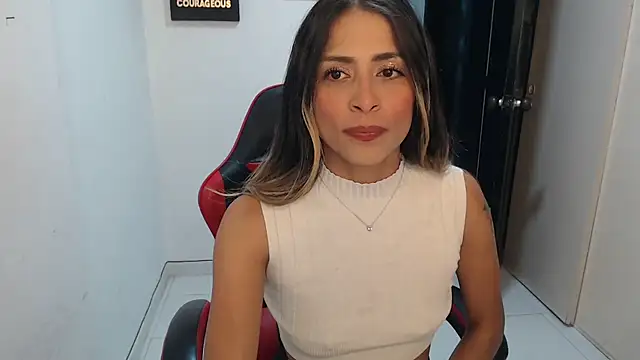 Snapshot of Liamiler01_ chatting on 11-25-25, 11:38 Liamiler01 online show from 11-25-25, 11:38