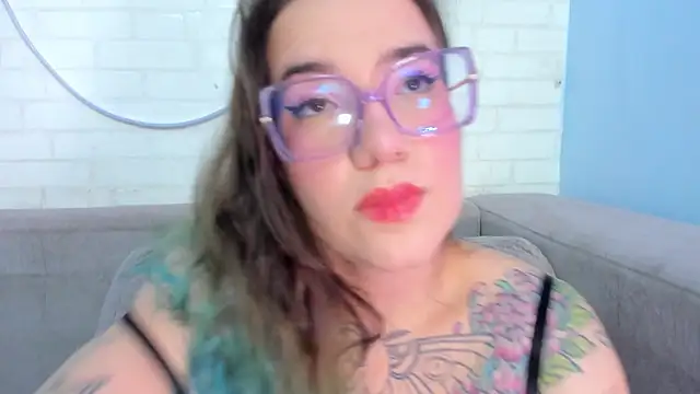 Snapshot of DEVA_BLUE_ chatting on 02-26-25, 05:31 DEVA BLUE  online show from 02-26-25, 05:31