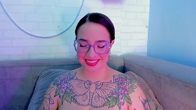 Snapshot of DEVA_BLUE_ chatting on 03-05-25, 03:29 DEVA BLUE  online show from 03-05-25, 03:29