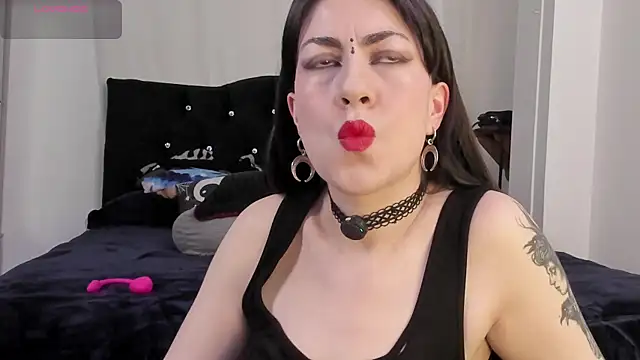 Amy Aloqua online show from 07-20-26, 02:52