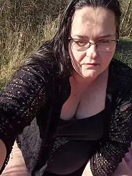 Snapshot of XxGipsyxX chatting on 03-05-26, 02:35 XxGipsyxX online show from 03-05-26, 02:35