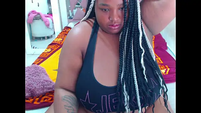 chocolatehot04 online show from 10-10-25, 04:06