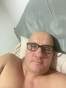 Snapshot of vanjbi45 chatting on 01-06-25, 09:30 vanjbi45 online show from 01-06-25, 09:30