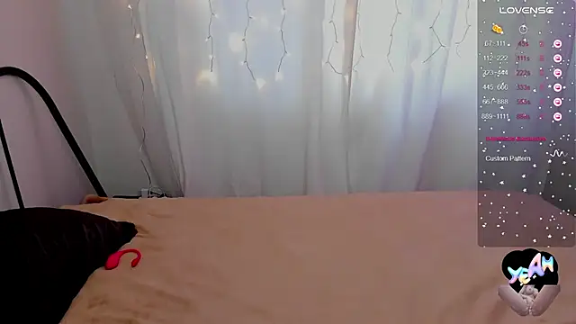 Snapshot of Talla_a chatting on 11-24-25, 09:09 Talla a online show from 11-24-25, 09:09