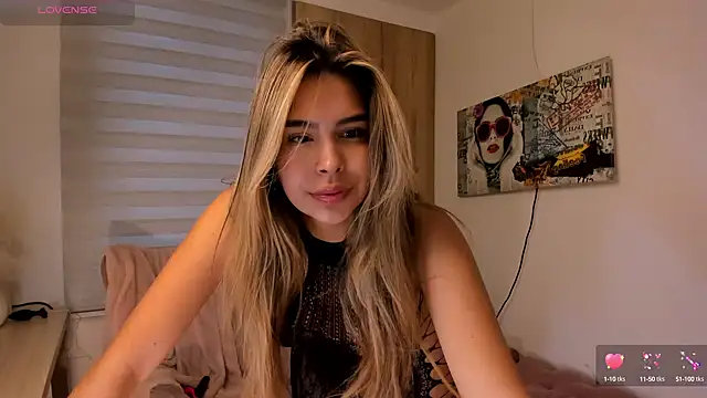 Snapshot of AnitaHaywood_ chatting on 12-04-24, 11:19 AnitaHaywood  online show from 12-04-24, 11:19