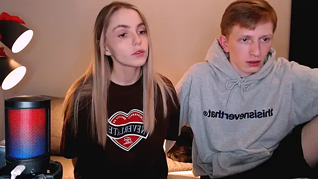 juliaanddima online show from 12-14-25, 10:36