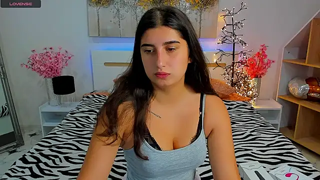 Linda EX online show from 10-09-25, 05:16