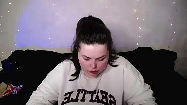 Emily Mo online show from 03-01-26, 06:37