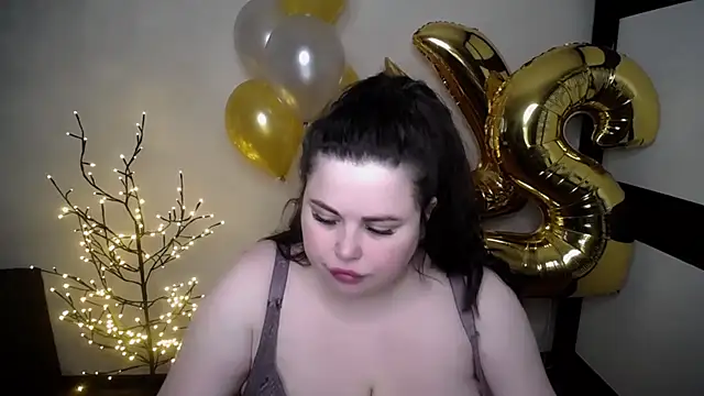 Emily Mo online show from 04-27-26, 08:34