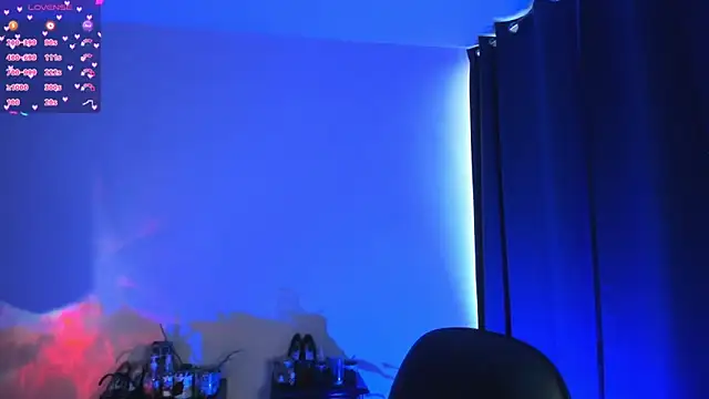 Snapshot of shantalc3rezo chatting on 11-15-25, 08:27 shantalc3rezo online show from 11-15-25, 08:27