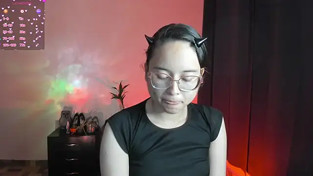 Snapshot of shantalc3rezo chatting on 12-05-25, 08:05 shantalc3rezo online show from 12-05-25, 08:05