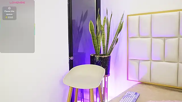 Anais aradia online show from 01-09-26, 04:59