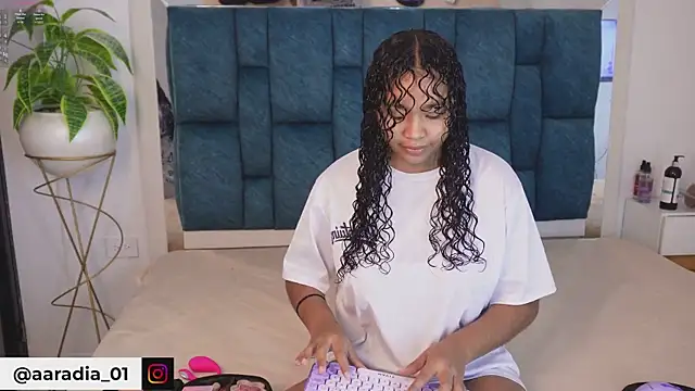 Anais aradia online show from 03-21-26, 07:13