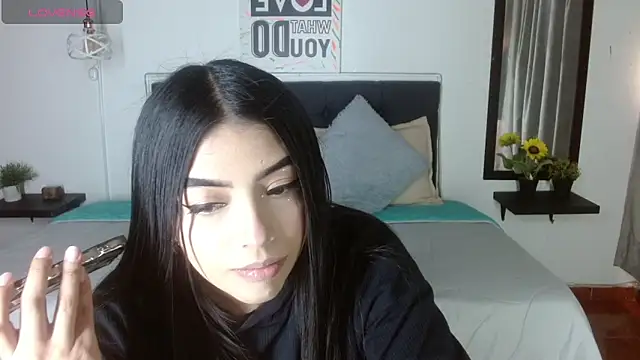 Snapshot of eva_six chatting on 10-09-25, 06:06 eva six online show from 10-09-25, 06:06