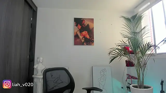 liah v online show from 01-22-25, 04:44