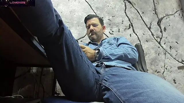 Maxi TheBigDaddy online show from 09-17-25, 01:57