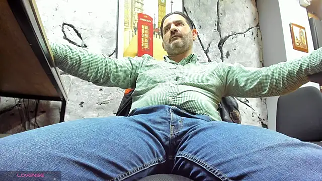 Maxi TheBigDaddy online show from 01-17-26, 04:00