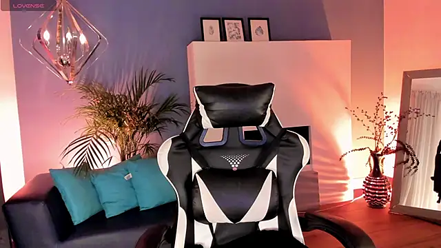 Megan inked online show from 10-30-25, 03:41