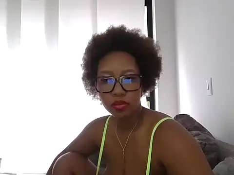 megan-hotxx online show from 06-13-26, 10:18