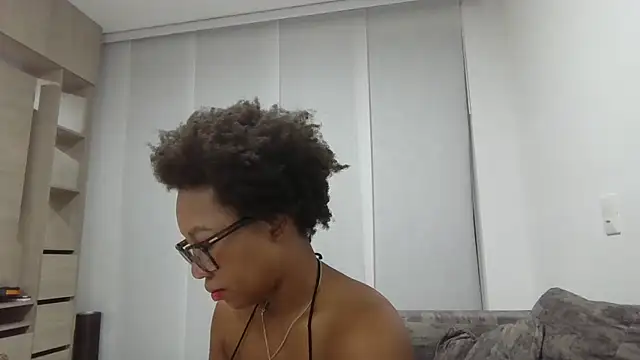 megan-hotxx online show from 07-11-26, 04:15