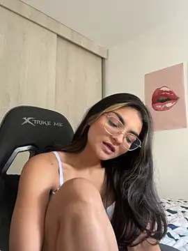 Cat2525 online show from 04-22-26, 07:15